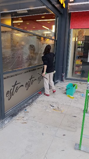 Bursa Cam Temizliği